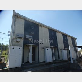 鶴川駅よりバス12分 築15年10ヶ月 2階建の賃貸物件