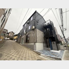 グレースアロー玉川学園 3階 新築の賃貸物件