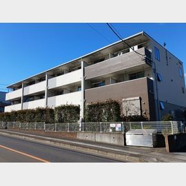 鶴川駅よりバス16分 1階 築12年10ヶ月の賃貸物件