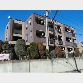 鶴川駅より徒歩4分 3階 築25年の賃貸物件