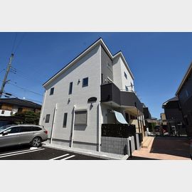 八王子駅よりバス18分 2階 築3年11ヶ月の賃貸物件