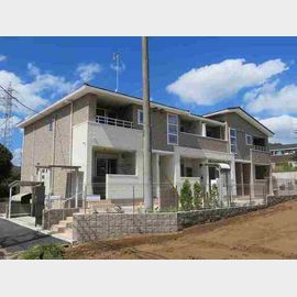 八王子駅よりバス26分 2階 築4年5ヶ月の賃貸物件