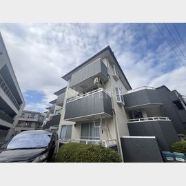 武蔵新城駅より徒歩15分 3階 築35年10ヶ月の賃貸物件