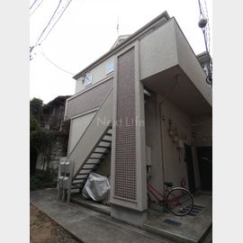 鶴見駅より徒歩6分 築10年2ヶ月 2階建の賃貸物件