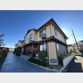 万願寺駅より徒歩9分 1階 築9年1ヶ月の賃貸物件