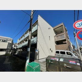 鶴見市場駅より徒歩5分 1階 築8年9ヶ月の賃貸物件