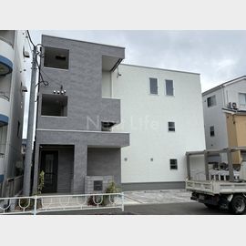 東林間駅より徒歩13分 新築 3階建の賃貸物件
