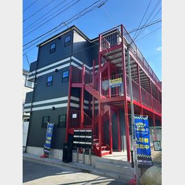 鶴見市場駅より徒歩8分 1階 築1年9ヶ月の賃貸物件