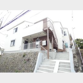 武蔵新城駅より徒歩22分 築3年10ヶ月 2階建の賃貸物件