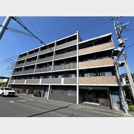 梶が谷駅より徒歩8分 1階 築13年4ヶ月の賃貸物件