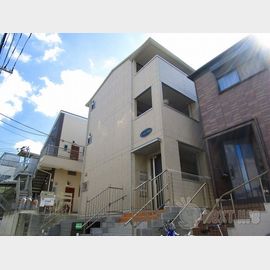 新川崎駅より徒歩16分 3階 築7年10ヶ月の賃貸物件