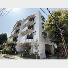 綱島駅よりバス10分 築35年4ヶ月 4階建の賃貸物件