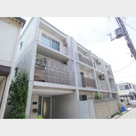 鈴木町駅より徒歩5分 1階 築20年4ヶ月の賃貸物件