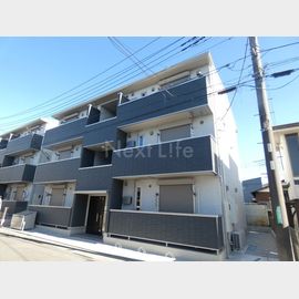 大和駅より徒歩10分 築2年8ヶ月 3階建の賃貸物件