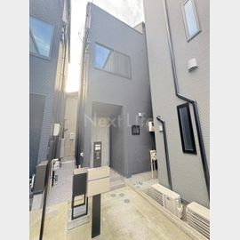 二子新地駅より徒歩7分 築2年9ヶ月 3階建の賃貸物件