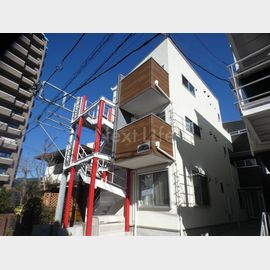 町田駅より徒歩2分 2階 築3年9ヶ月の賃貸物件