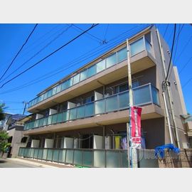 八丁畷駅より徒歩7分 築17年7ヶ月 3階建の賃貸物件