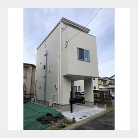 柿生駅よりバス14分 築2年6ヶ月 3階建の賃貸物件