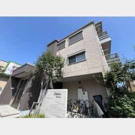 町田駅より徒歩13分 2階 築8年の賃貸物件