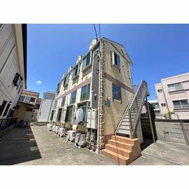 鶴見市場駅より徒歩7分 築12年4ヶ月 2階建の賃貸物件