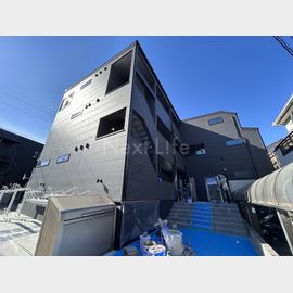 成瀬駅より徒歩5分 新築 3階建の賃貸物件