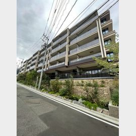 玉川学園前駅より徒歩13分 6階 新築の賃貸物件