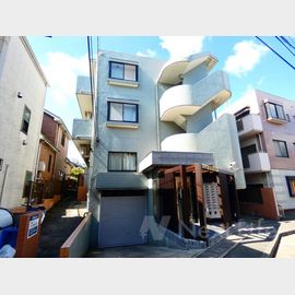 梶が谷駅より徒歩4分 1階 築34年8ヶ月の賃貸物件