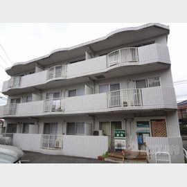 玉川学園前駅より徒歩13分 築30年3ヶ月 3階建の賃貸物件