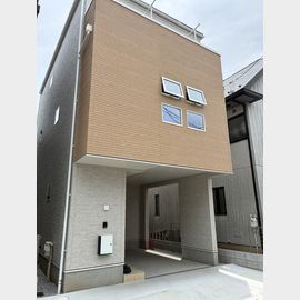 南林間駅より徒歩25分 築1年 3階建の賃貸物件