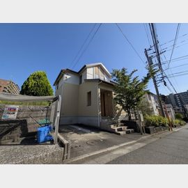 新百合ヶ丘駅より徒歩8分 1階 築16年7ヶ月の賃貸物件