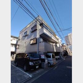 川崎駅より徒歩13分 築33年7ヶ月 3階建の賃貸物件
