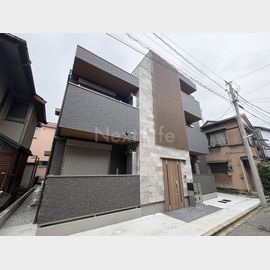 小田栄駅より徒歩8分 新築 3階建の賃貸物件