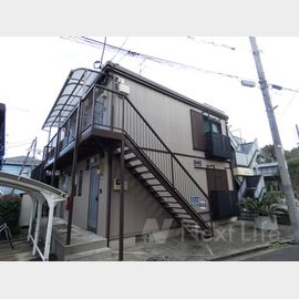 日吉駅より徒歩12分 築25年8ヶ月 2階建の賃貸物件