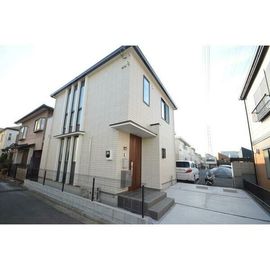 日吉本町駅より徒歩8分 築3年3ヶ月 2階建の賃貸物件