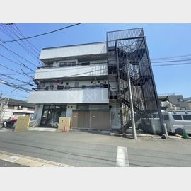 中山駅より徒歩7分 3階 築48年7ヶ月の賃貸物件