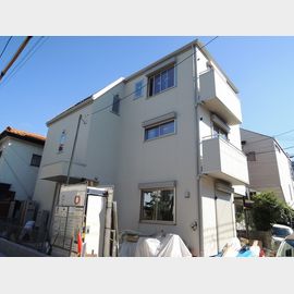 玉川上水駅より徒歩3分 築12年2ヶ月 3階建の賃貸物件