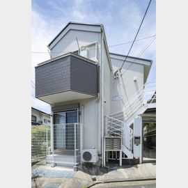 磯子駅より徒歩10分 1階 築12年2ヶ月の賃貸物件