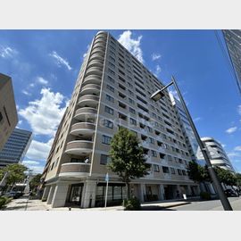 新横浜駅より徒歩5分 7階 築23年10ヶ月の賃貸物件