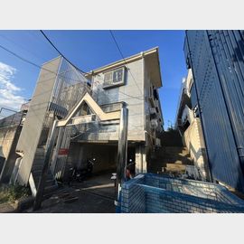 中山駅より徒歩15分 1階 築38年の賃貸物件