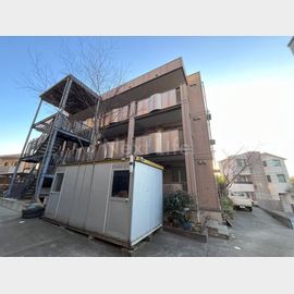 星川駅より徒歩8分 1階 築19年7ヶ月の賃貸物件