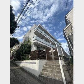 三ツ沢下町駅より徒歩2分 築10年 3階建の賃貸物件