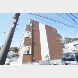 磯子駅より徒歩9分 3階 築7年の賃貸物件