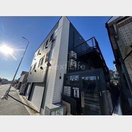 新子安駅より徒歩10分 3階 築8年の賃貸物件