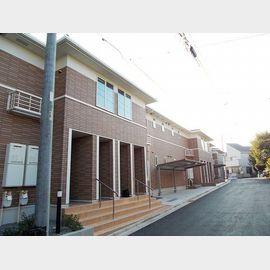 鶴川駅より徒歩14分 2階 築11年6ヶ月の賃貸物件