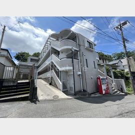 岸根公園駅より徒歩8分 1階 築35年2ヶ月の賃貸物件