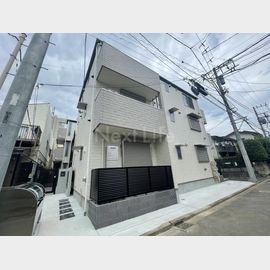 綱島駅より徒歩12分 3階 築3年の賃貸物件