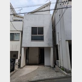 綱島駅より徒歩9分 築19年3ヶ月 3階建の賃貸物件