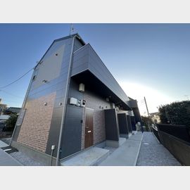中山駅より徒歩12分 1階 築3年5ヶ月の賃貸物件