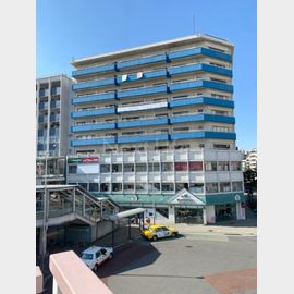 東神奈川駅より徒歩1分 10階 築55年10ヶ月の賃貸物件