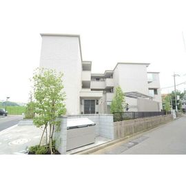 鴨居駅より徒歩5分 3階 築13年の賃貸物件